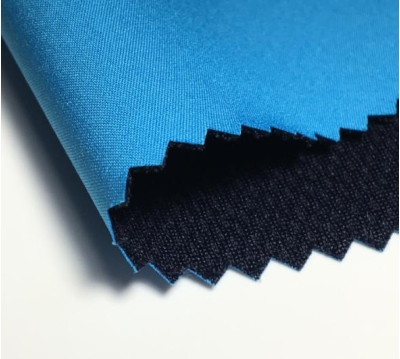 JS-GB four-way stretch spring sub-textile TPU waterproof, breathable and antibacterial Composition: 95% polyester 5% spandex Weight: 190G Density: 210-240T Yarn count: 100D+40D*100D+40D 45 degree